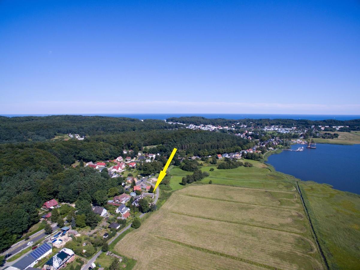 Wg Bernstein - Reetdachhaus - Ruhe Und Seeblick Sellin  Exterior photo